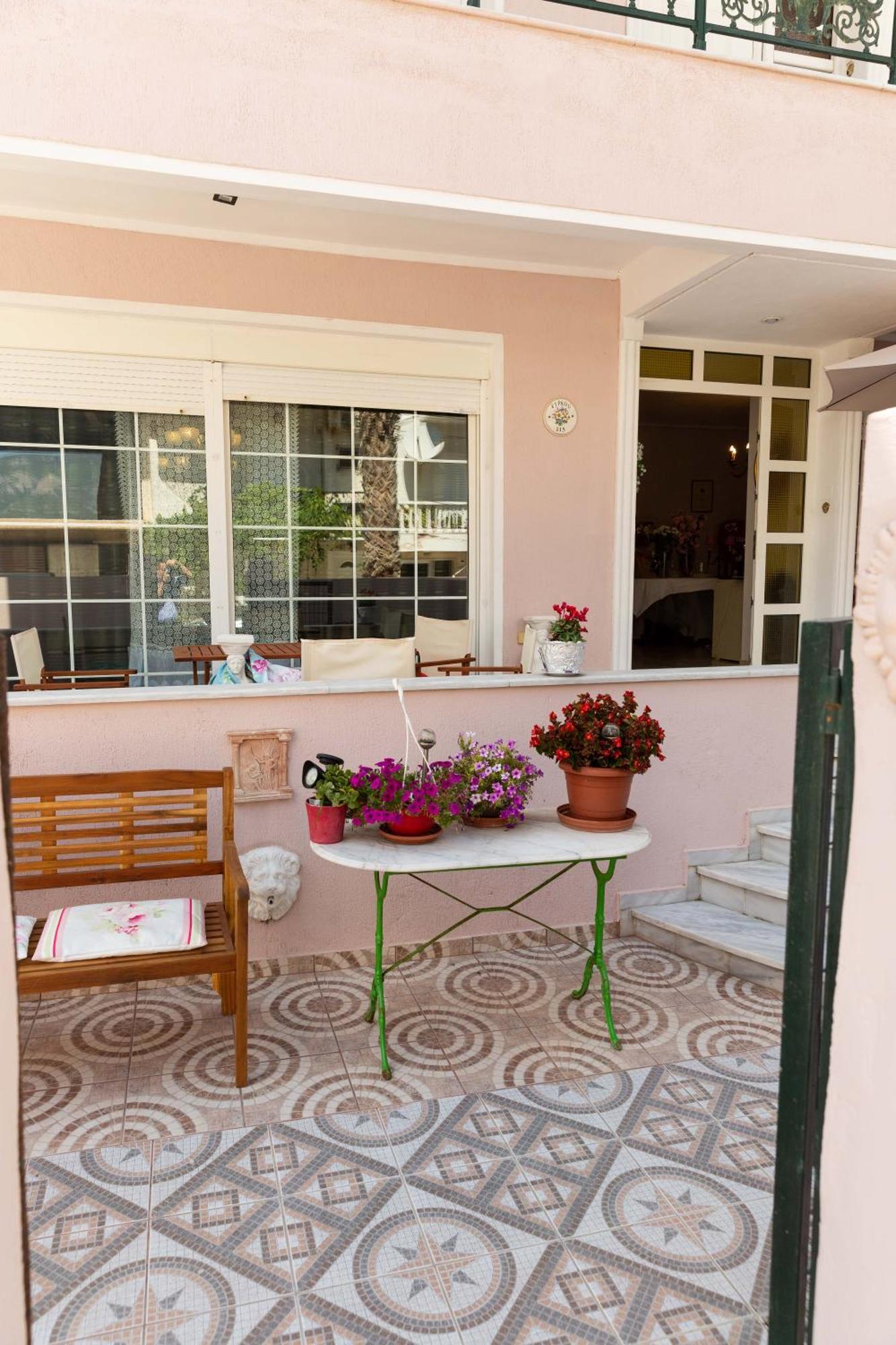 Spacious Apartment Corinth Luaran gambar